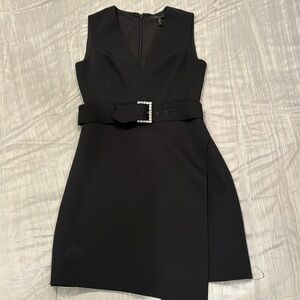 *NWT* Black Sleeveless Belted Dress